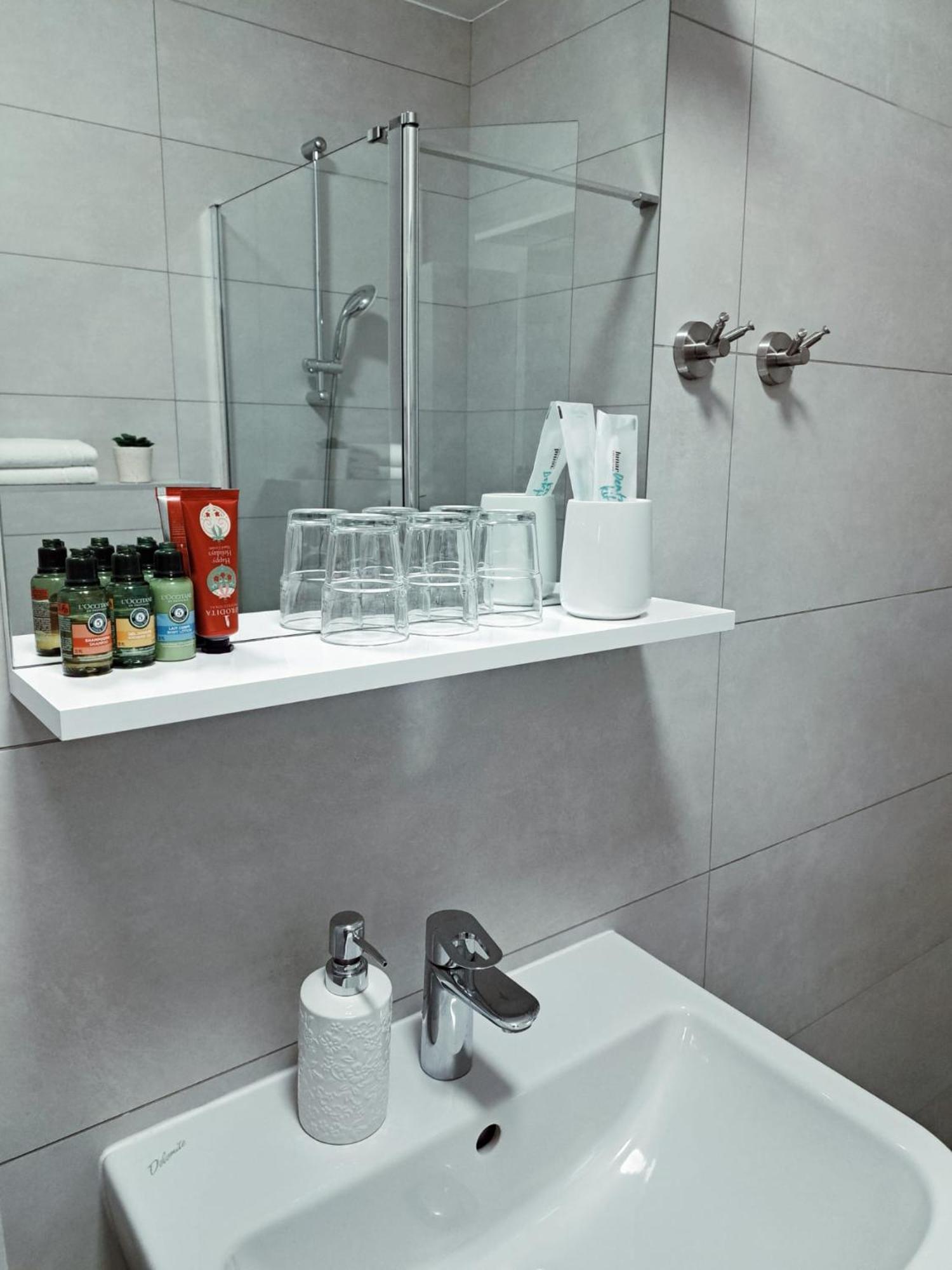 Apartman West Zen Zagreb Exteriör bild